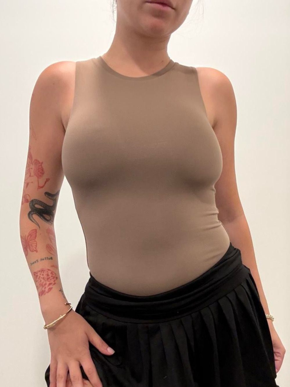 Aritzia crew neck body suit
